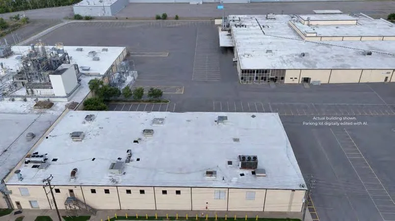 Aerial of the ±100,000 SF warehouse and ±85,000 SF connected block at the Memphis powered shell data center campus